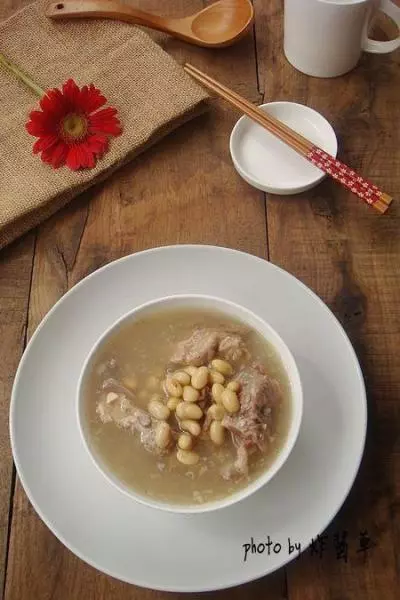 黃豆藜麥排骨湯