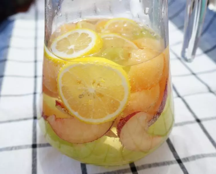 隨意發揮的Sangria