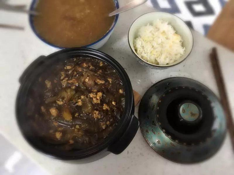 肉沫茄子粉絲煲