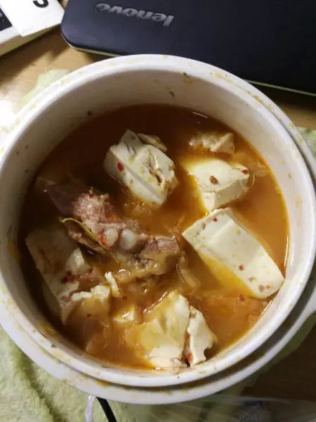 豬肉泡菜豆腐湯