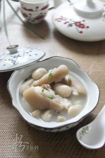 雪豆蹄花湯