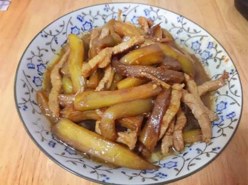 茄条炒肉丝