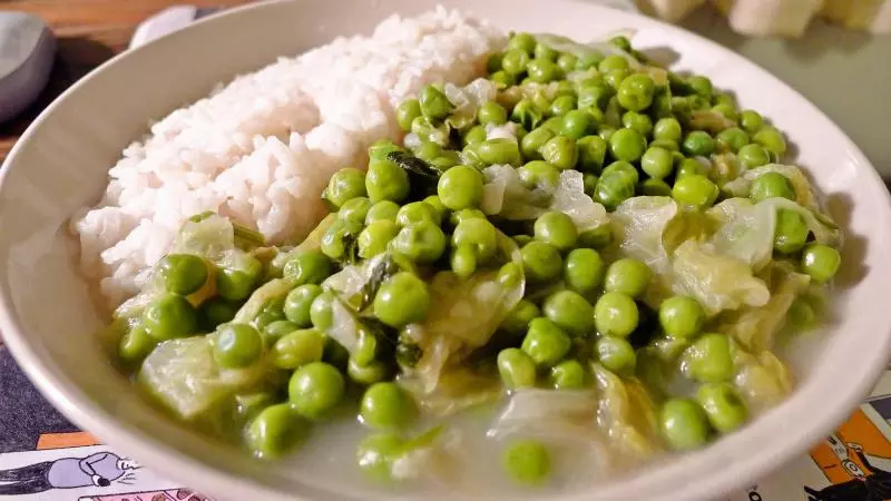 燉豌豆佐椰香飯