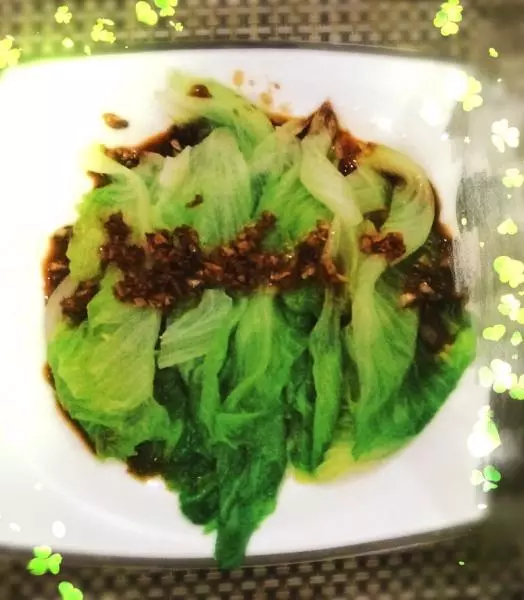 小绿裙“蒜蓉生菜”