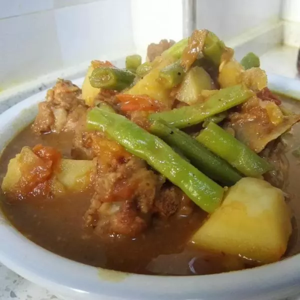 土豆豆角燉排骨