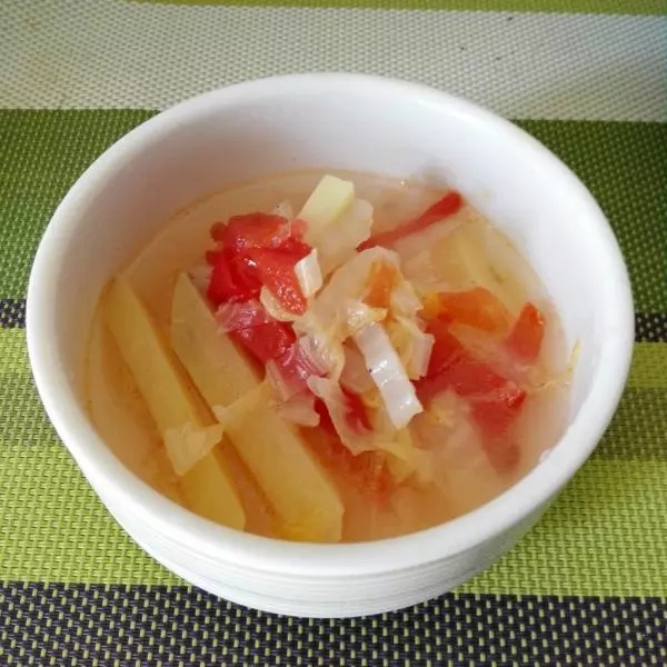 白菜土豆酸湯