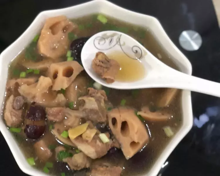 排骨蓮藕湯