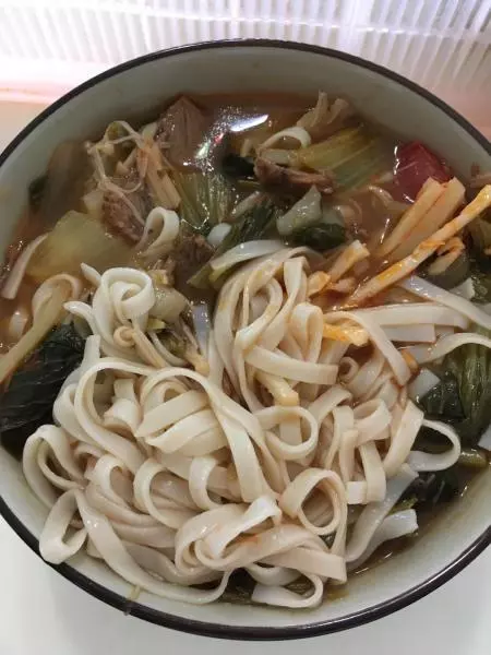 蕃茄牛肉菌菇面