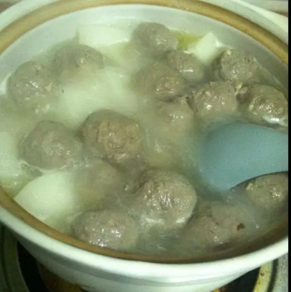 牛肉丸蘿蔔湯