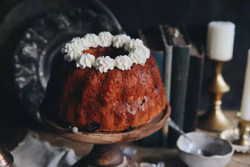 巴巴朗姆葡萄乾蛋糕（Baba au Rhum）