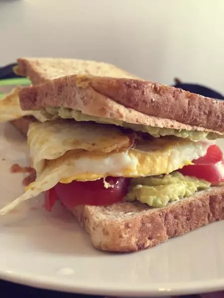 双人份牛油果三明治（Avocado Sandwich）