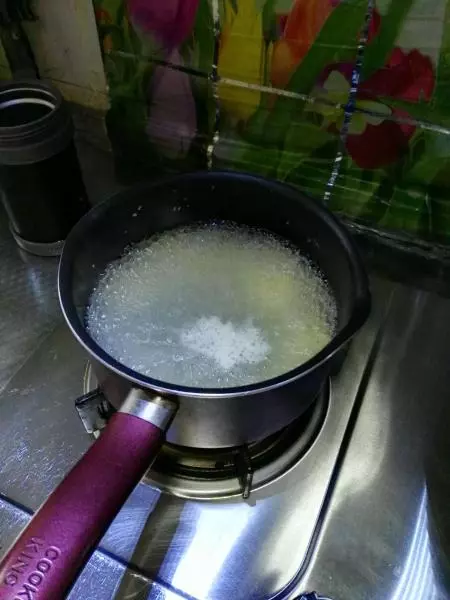 小米葡萄乾粥
