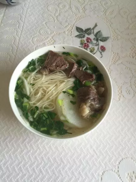 樸素的牛肉湯