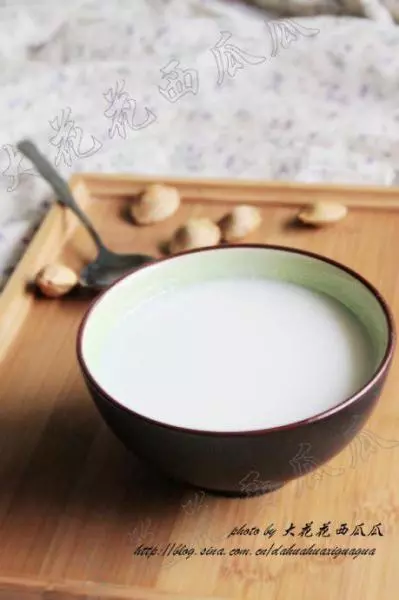 杏仁茶