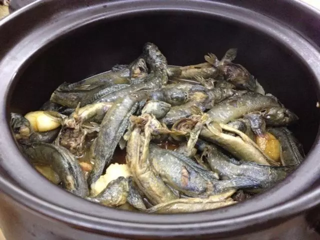 黃鯛魚煲