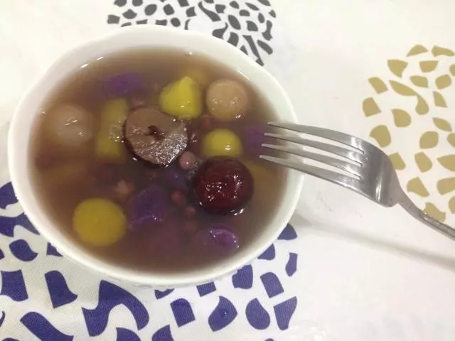 红豆芋圆糖水