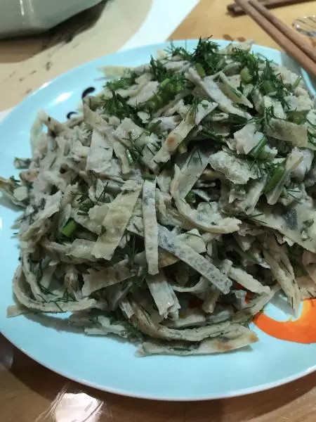 小茴香拌煎饼