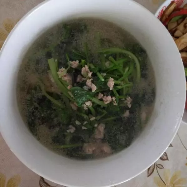 白菜肉湯