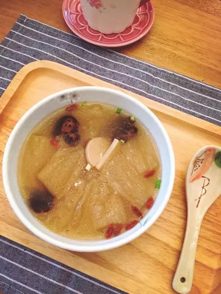 竹蓀童子雞湯