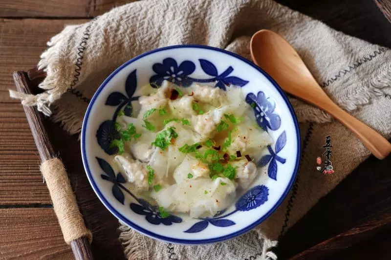 香菇馅肉馄饨