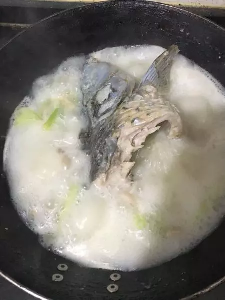 魚頭豆腐湯