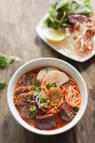 Bún Bò Huế越南辣牛肉（豬肉）面