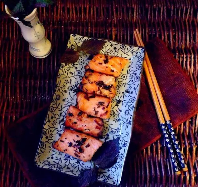 紫苏香煎三文鱼
