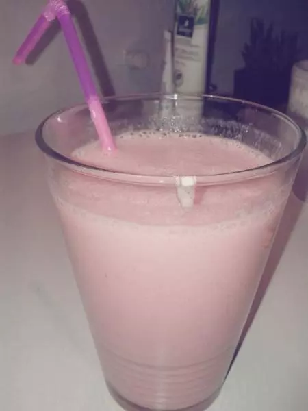 风味独特之草莓酸奶Smoothie