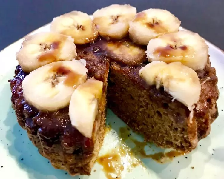 迷你全麥肉桂焦糖倒立香蕉蛋糕 Spiced banana upside down cake w salted honey and maple caramel drizzle