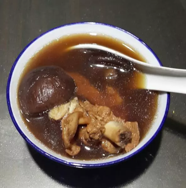 肉骨茶