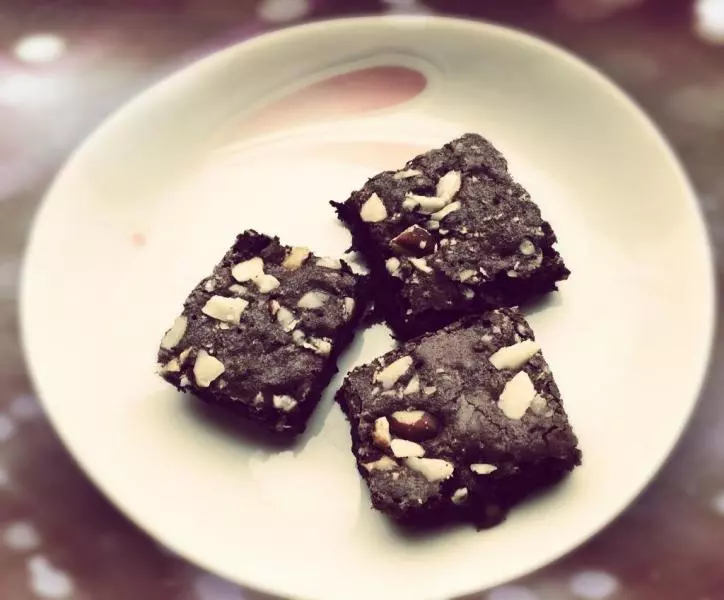 Brazil Nuts Brownies （巴西坚果布朗尼）