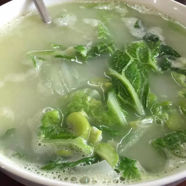 蠶豆白菜湯