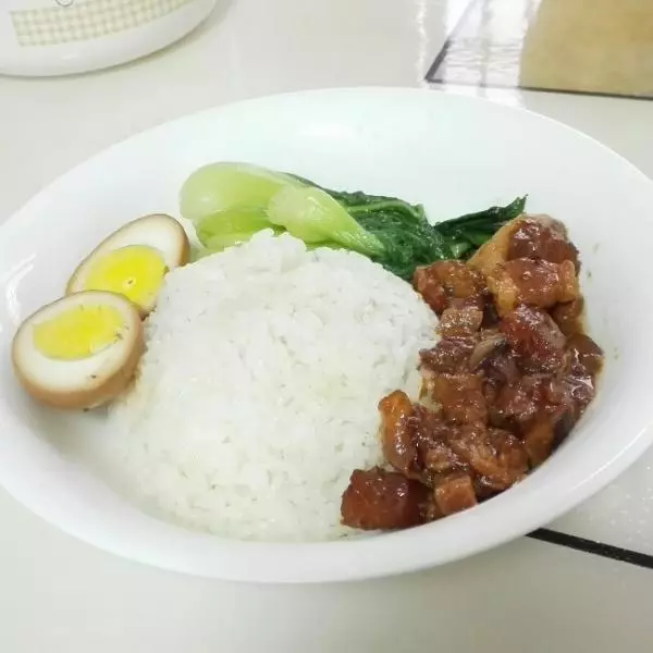 油葱卤肉饭