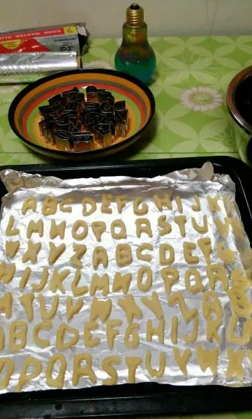 黄油字母饼干