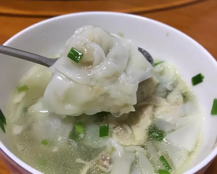 羊肉小蔥餛飩（tun）