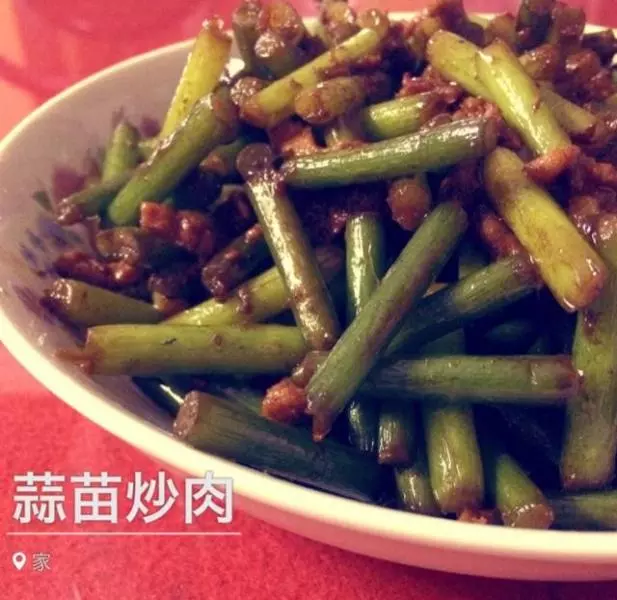 蒜苗炒肉丝