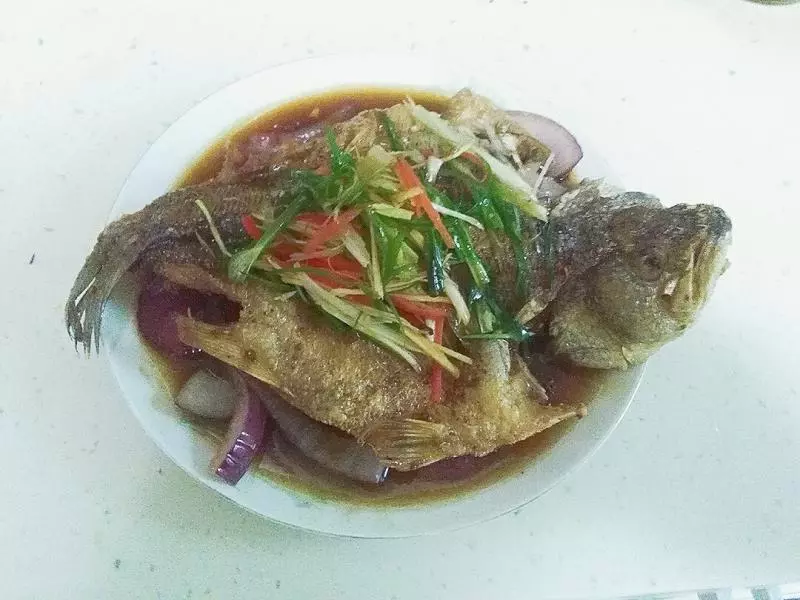 蔥香鱸魚