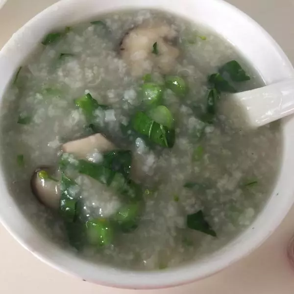 香菇菜心粒粥