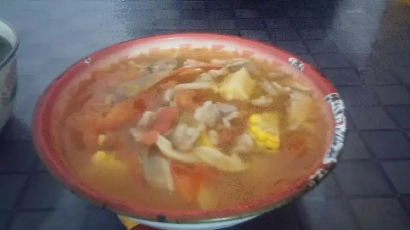 番茄玉米肉片汤