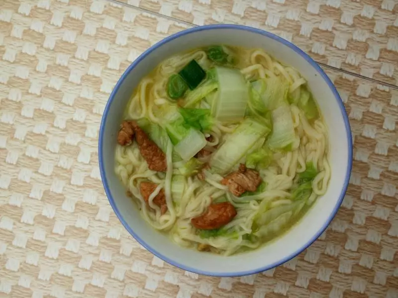 白菜肉絲麵