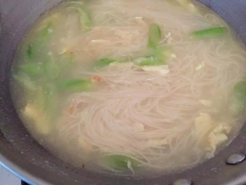 絲瓜掛麵湯