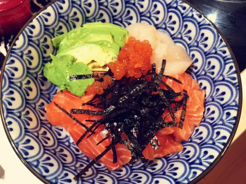 简单美味的海鲜丼