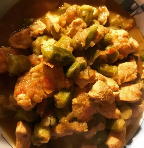 Bhindi Chicken Masala 秋葵鸡肉印度马萨拉