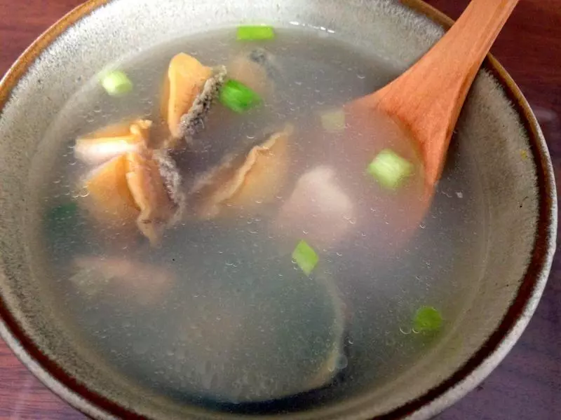 鮑魚瘦肉湯