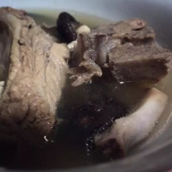 骨肉分离香菇豆腐排骨汤