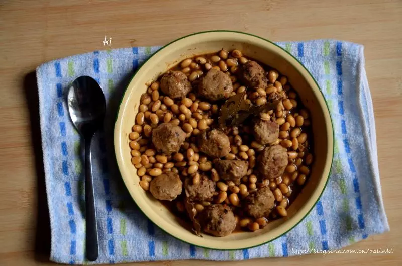 豆香鸡肉丸子