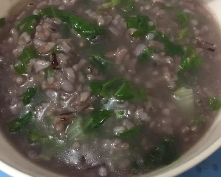 养胃紫米蔬菜粥