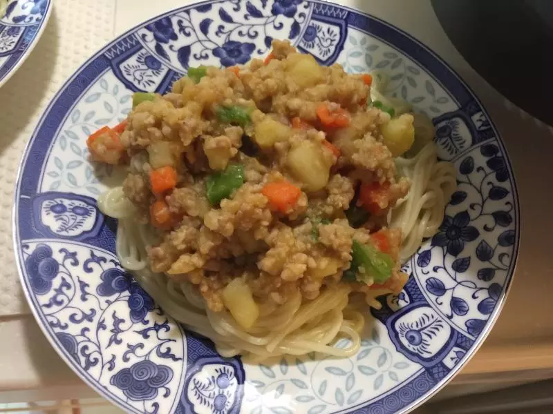 土豆胡萝卜青椒肉糜面浇头（小美）