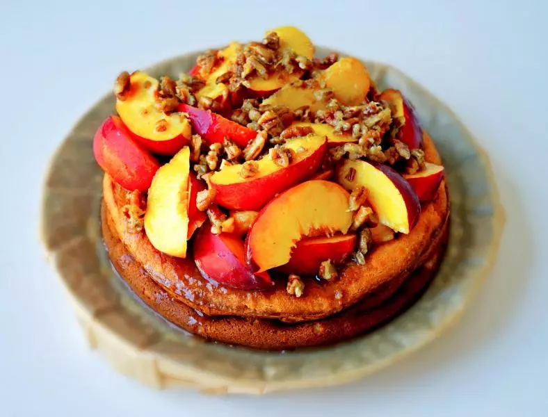 里考塔芝士蛋糕[Ricotta torte with nectarines,honey&amp;walnut drizzle]