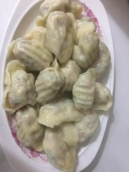 让宝宝爱让胡萝卜的大水饺